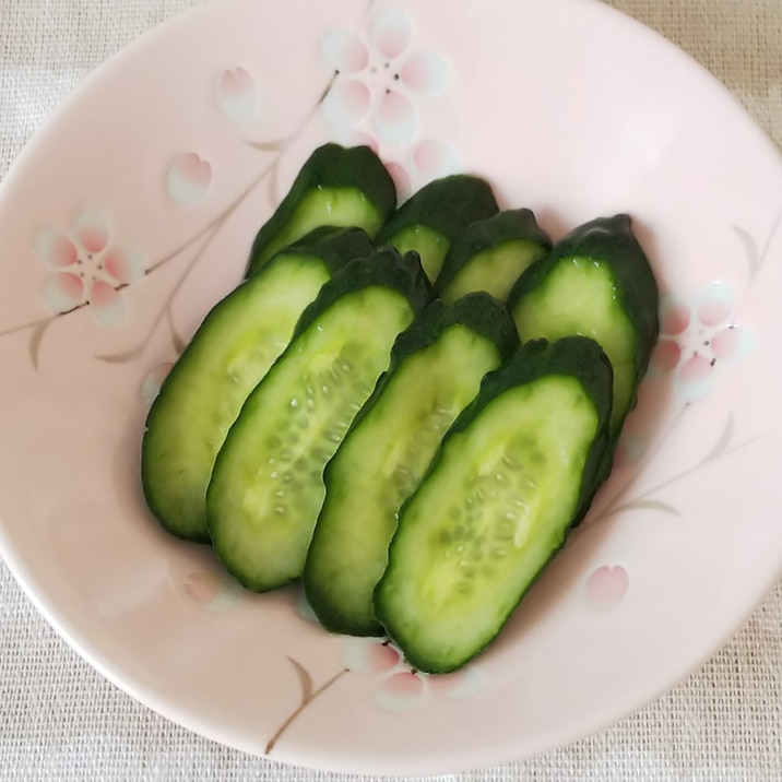 お弁当や朝食に☆きゅうりの浅漬け